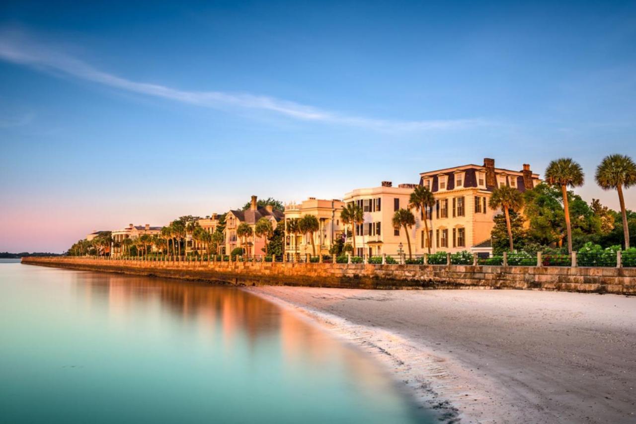 ☆Live On The Water! Lake Palmetto Palm W/ Patio - 10Min To Downtown & Beaches☆ ชาร์ลสตัน ภายนอก รูปภาพ