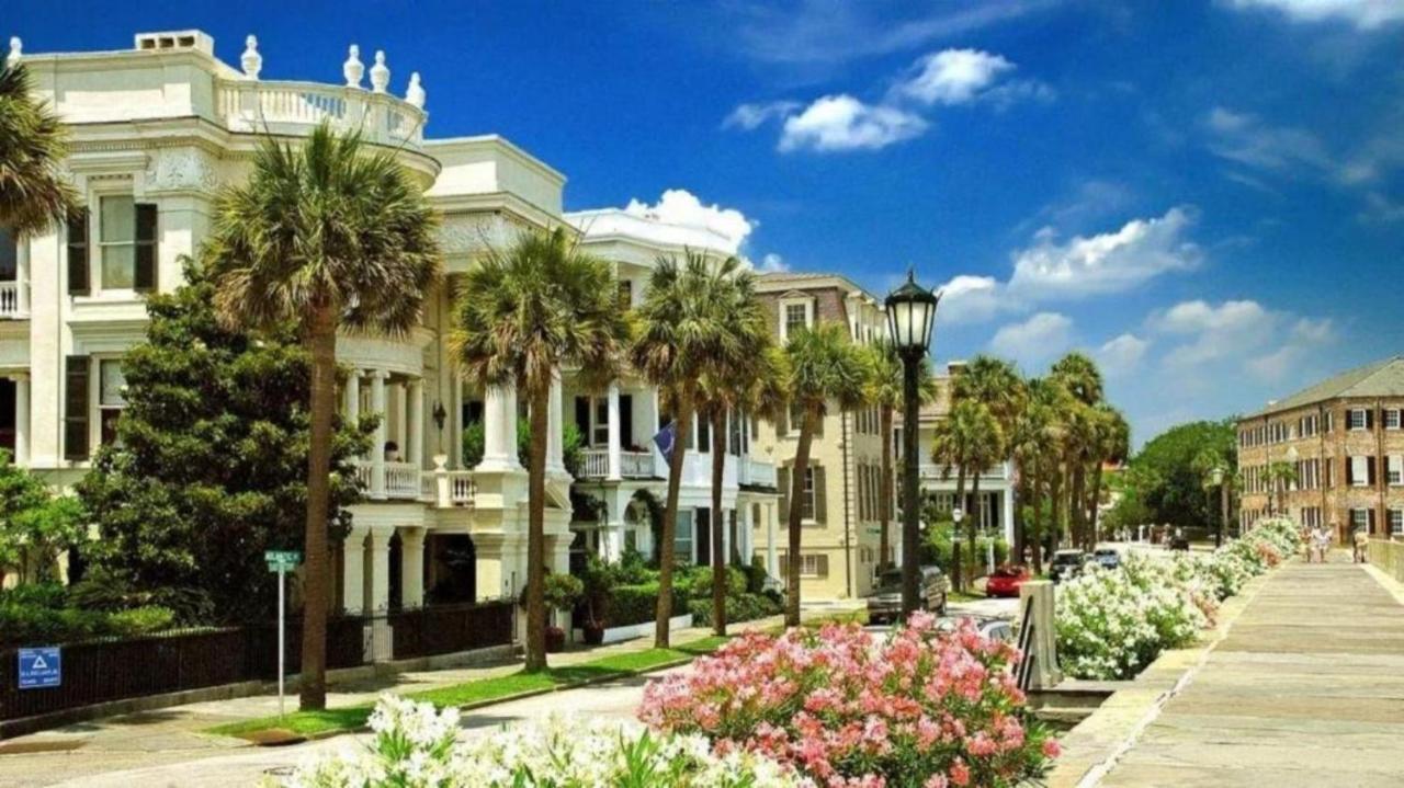 ☆Live On The Water! Lake Palmetto Palm W/ Patio - 10Min To Downtown & Beaches☆ ชาร์ลสตัน ภายนอก รูปภาพ